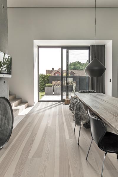 12. Unknown Flooring 5178709